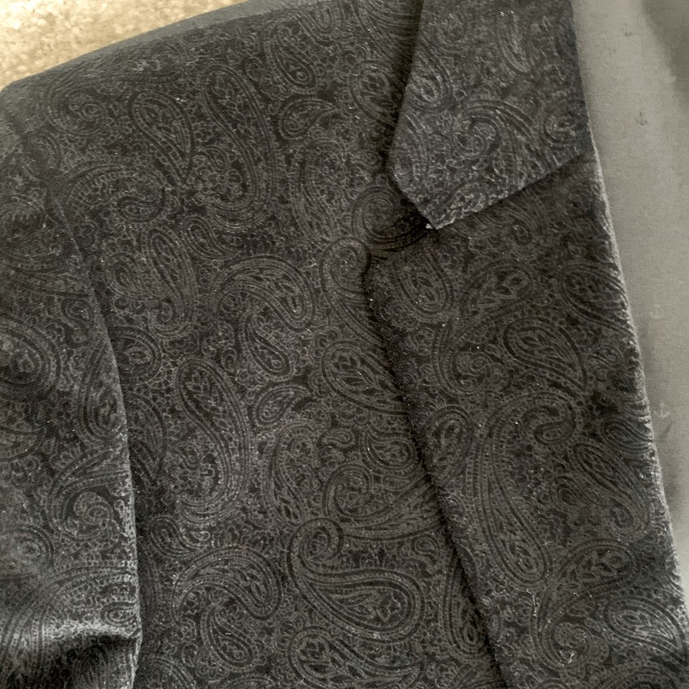 Men’s Tommy Hilfiger velvet paisley blazer